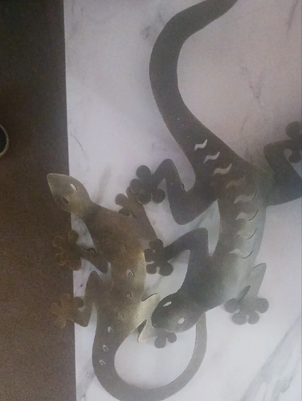 Metal Gecko Wall Sculpture in Brass Tone - Stylish Wall Accent